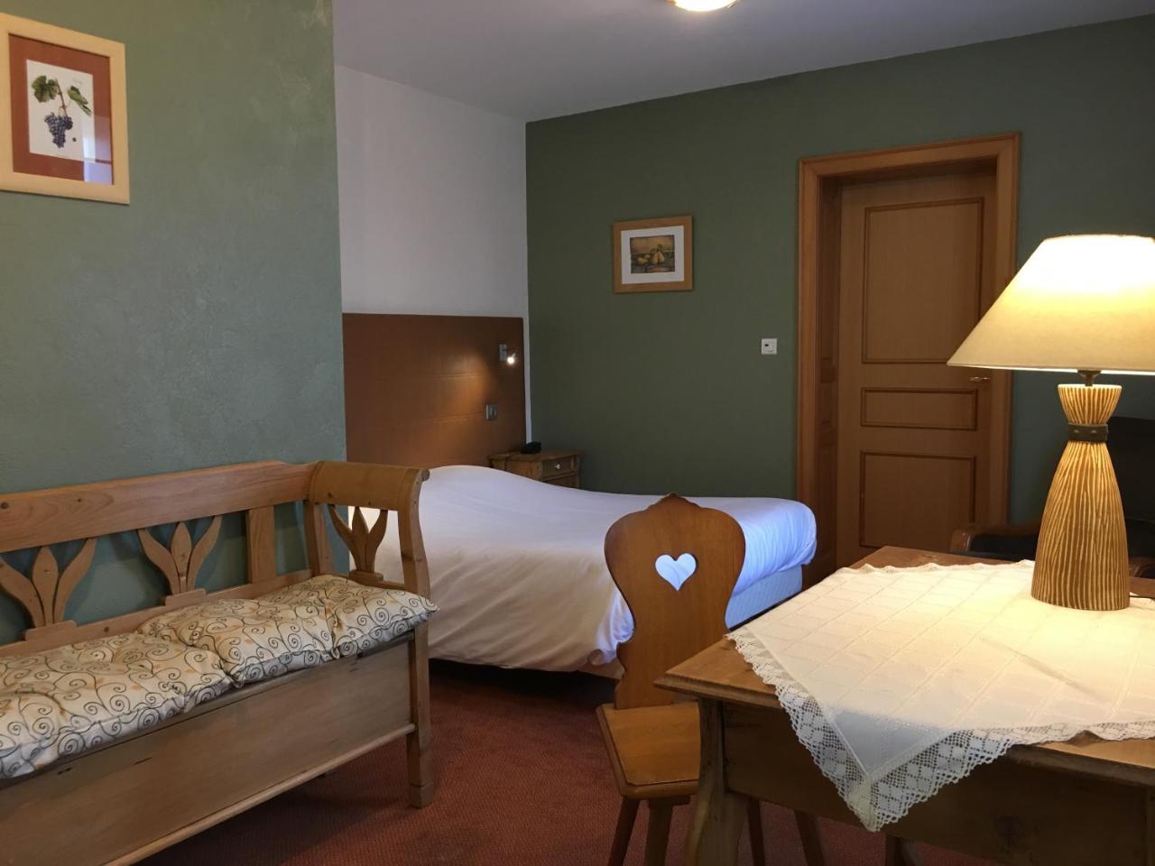 Hotel-Restaurant A La Couronne Kilstett Экстерьер фото